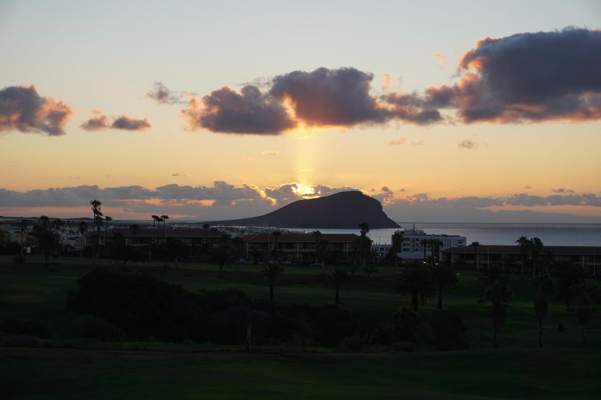 Golf Del Sur Apartment - Magnificent Panorama Of The Ocean, El Teide, And Montana Roja San Miguel de Abona Exterior photo