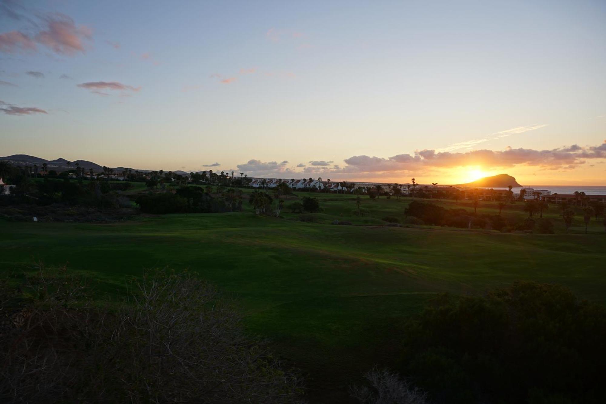 Golf Del Sur Apartment - Magnificent Panorama Of The Ocean, El Teide, And Montana Roja San Miguel de Abona Exterior photo